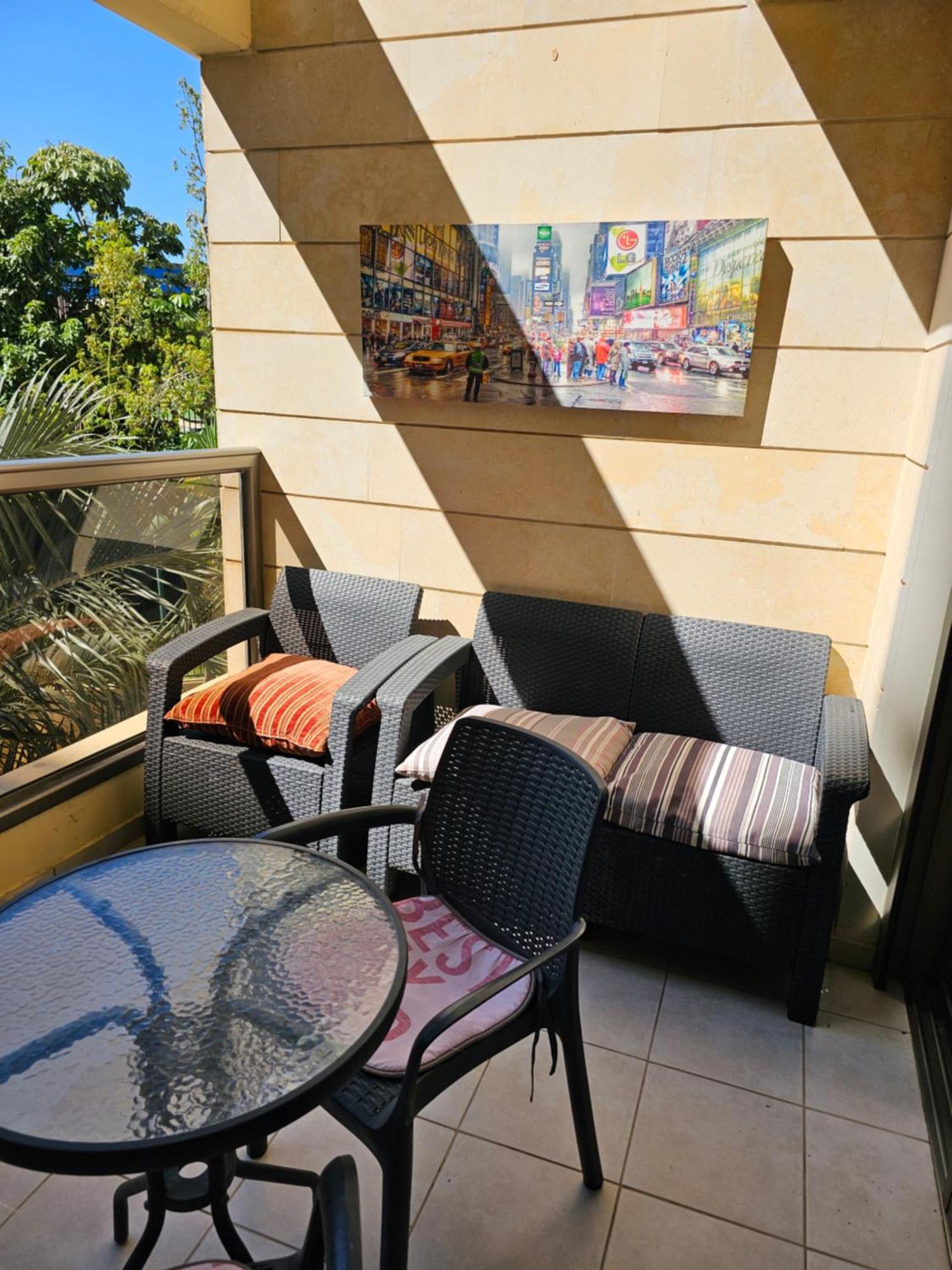 Amazing Apartment In Raanana Up To 5 Guests - & Swimming Pool - Jacuzzi & Gym Exterior photo